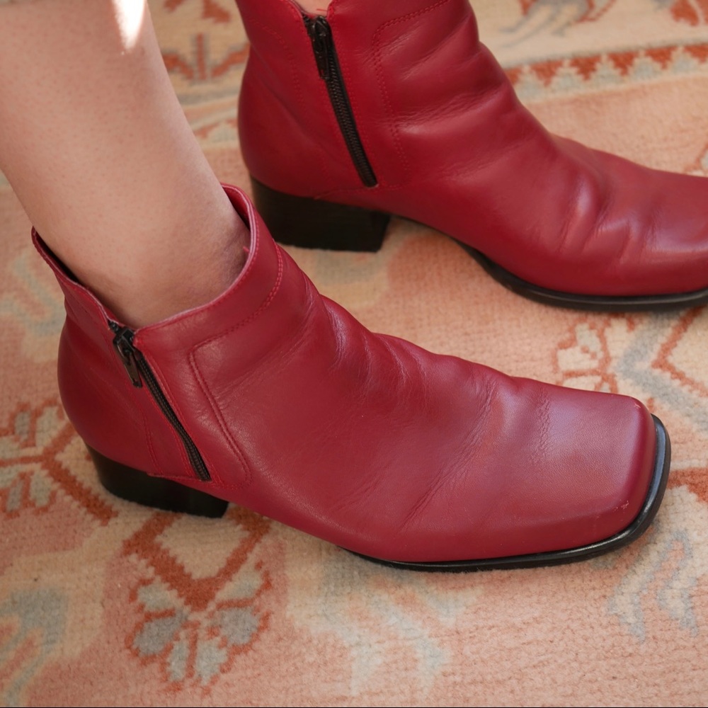 Vintage Shoes Red Leather Block Heel Ankle Boot Bootie Square Toe 8.5